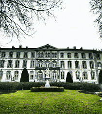 Villa irodák